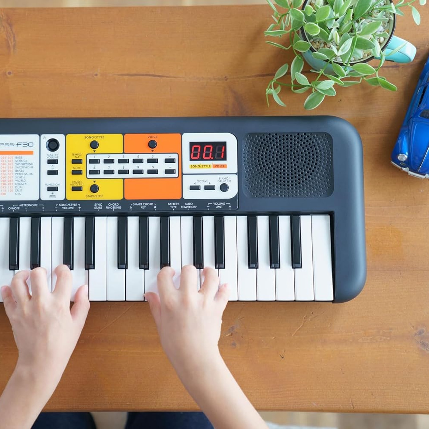 Yamaha PSS-F30 37-Key Portable Keyboard